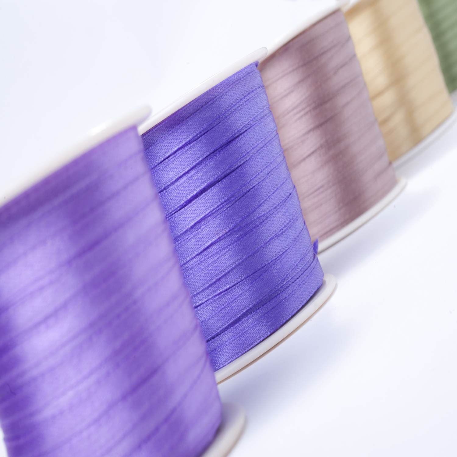 einseitiges-satinband-in-50-farben