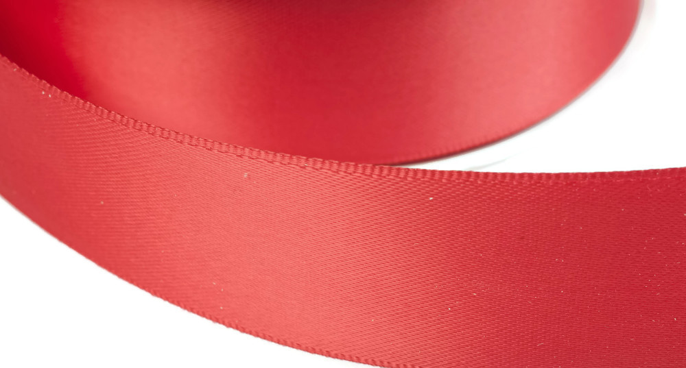doppelsatinband-"double-face"-30-yard-rolle-6mm-breit-rot-13