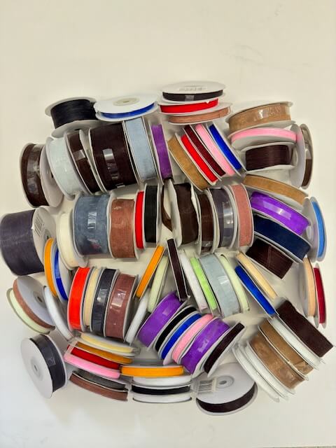 set-schleifenband-geschenkband-box-80-rollen