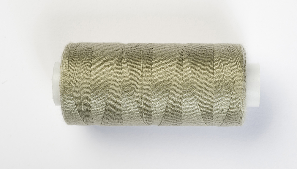 1x-400-yards-polyester-nähgarn-farbe-682